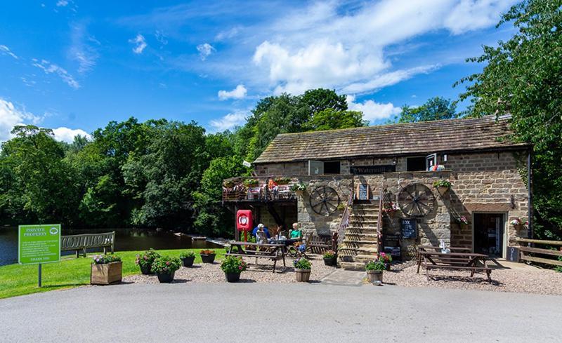 Sunflower Lodge, Lido Leisure Park, Holiday home Knaresborough